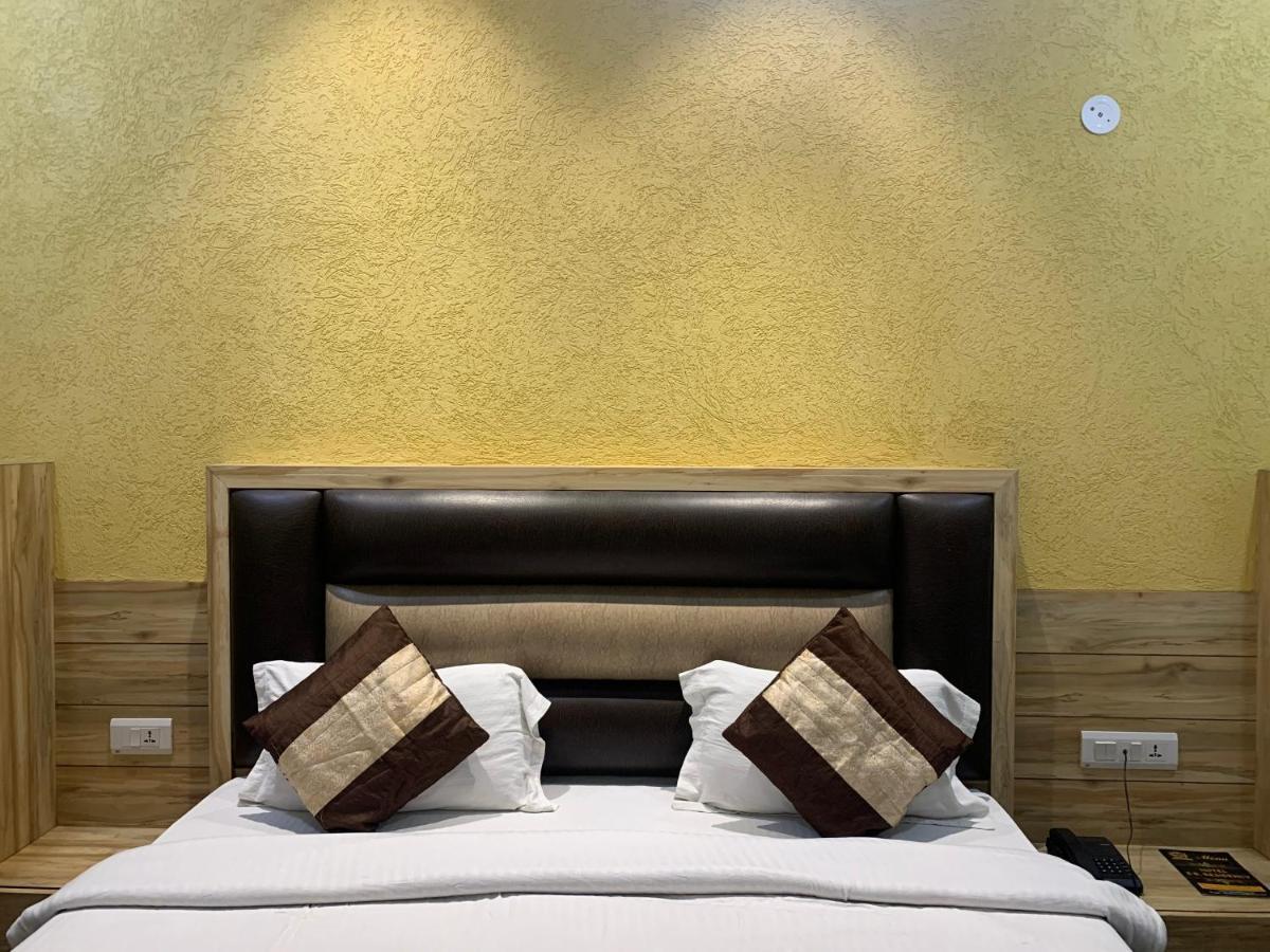Hotel Sb Residency Amritsar Esterno foto