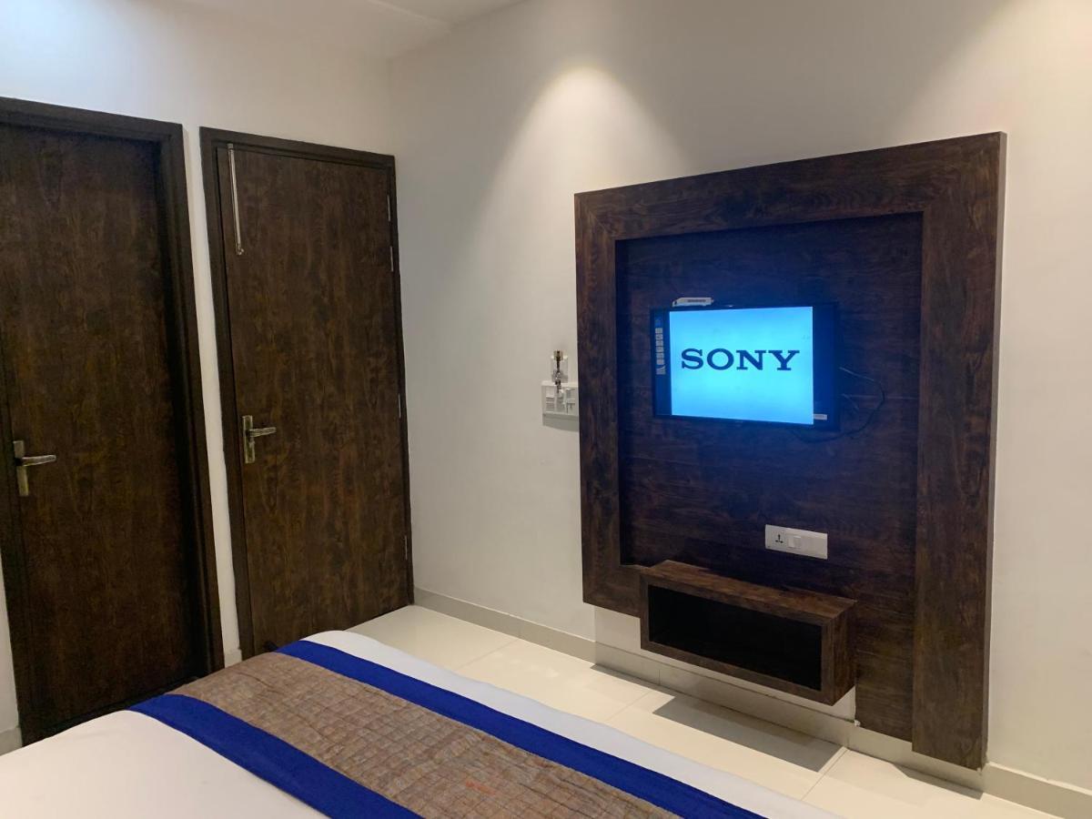 Hotel Sb Residency Amritsar Esterno foto