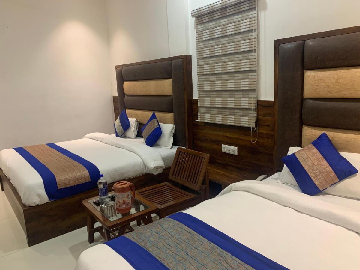 Hotel Sb Residency Amritsar Esterno foto