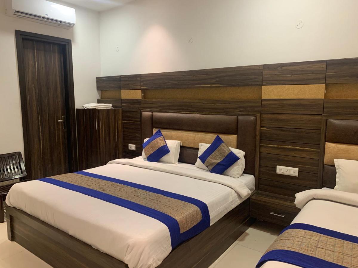 Hotel Sb Residency Amritsar Esterno foto
