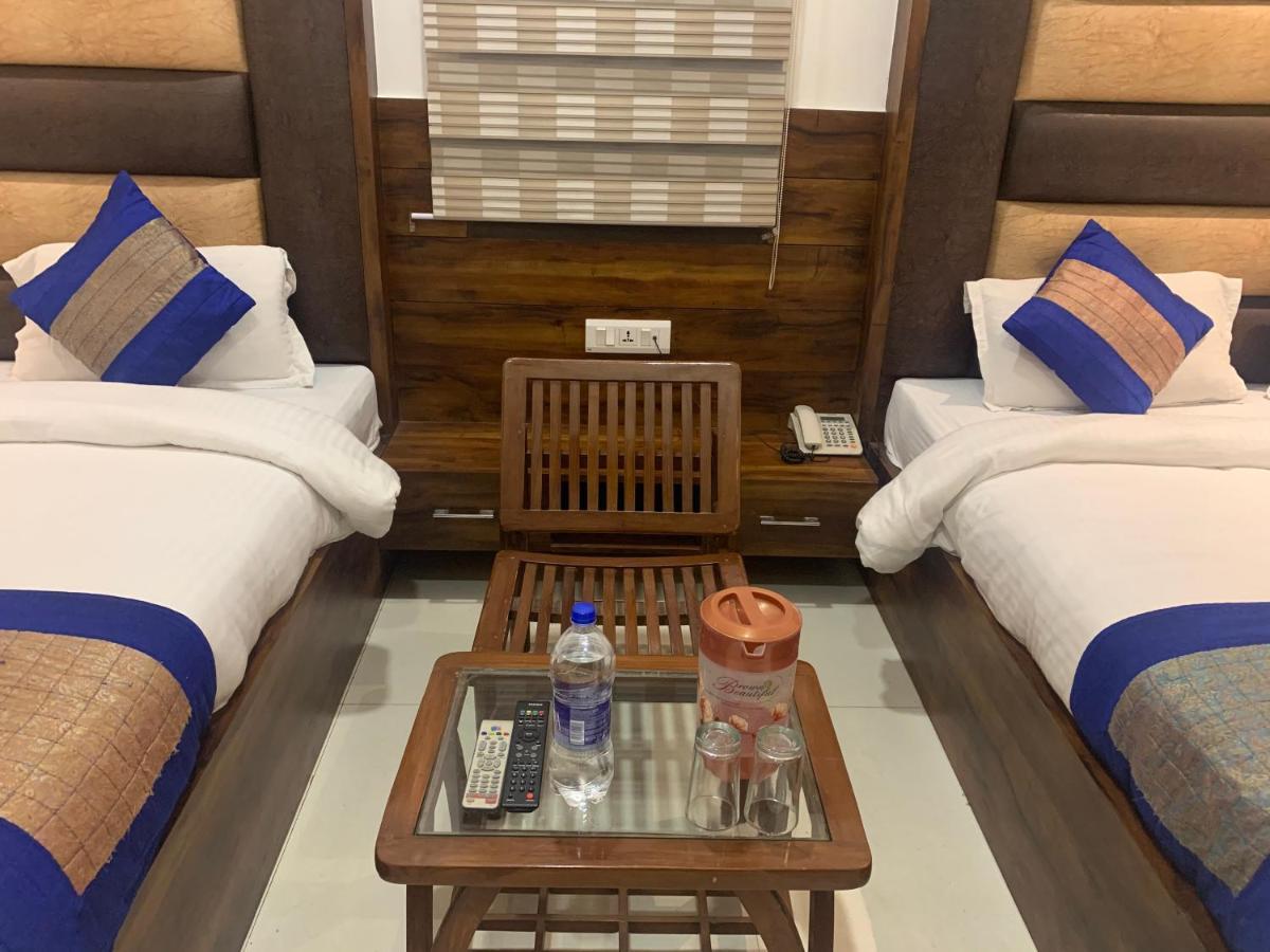 Hotel Sb Residency Amritsar Esterno foto