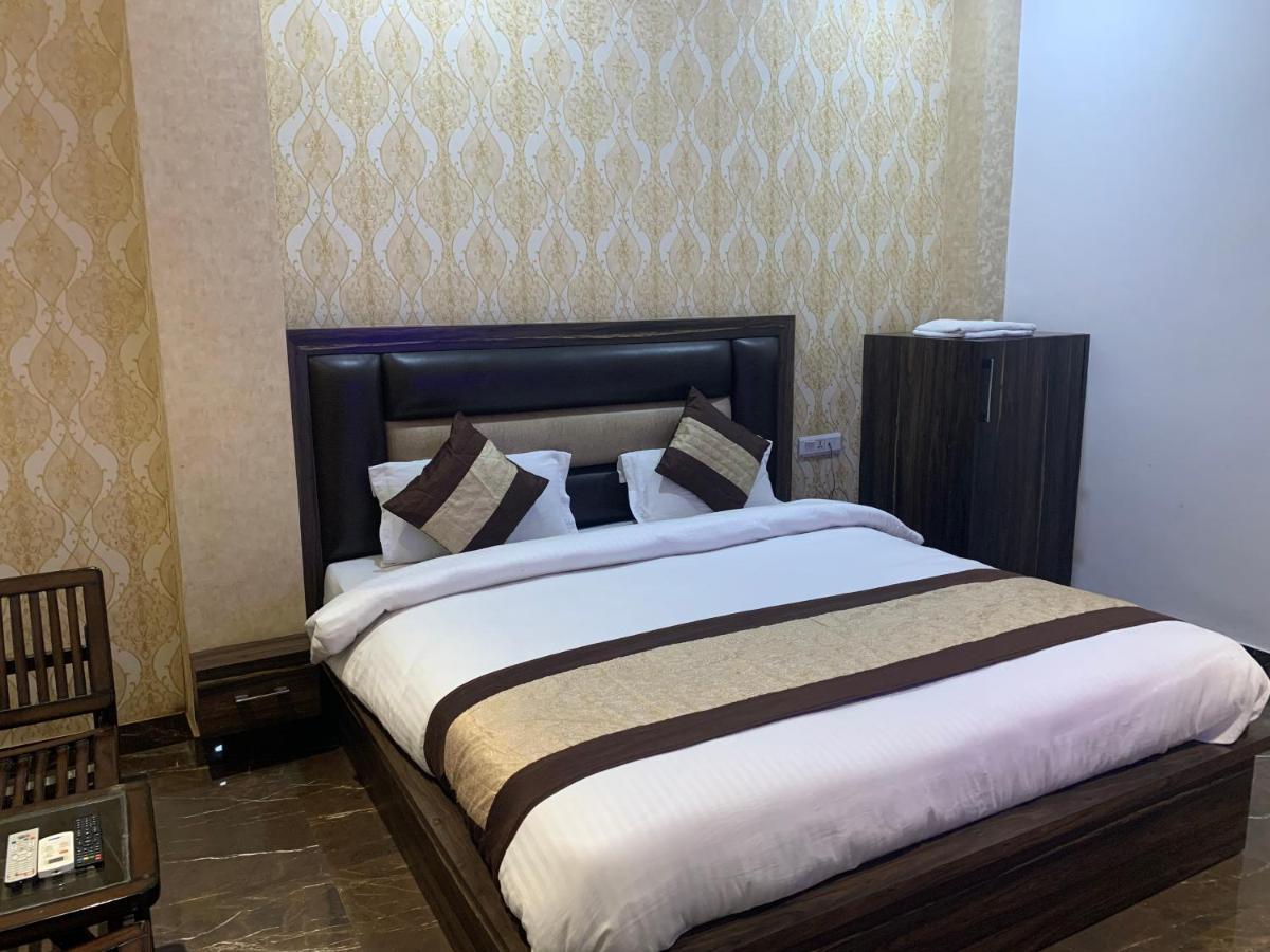 Hotel Sb Residency Amritsar Esterno foto