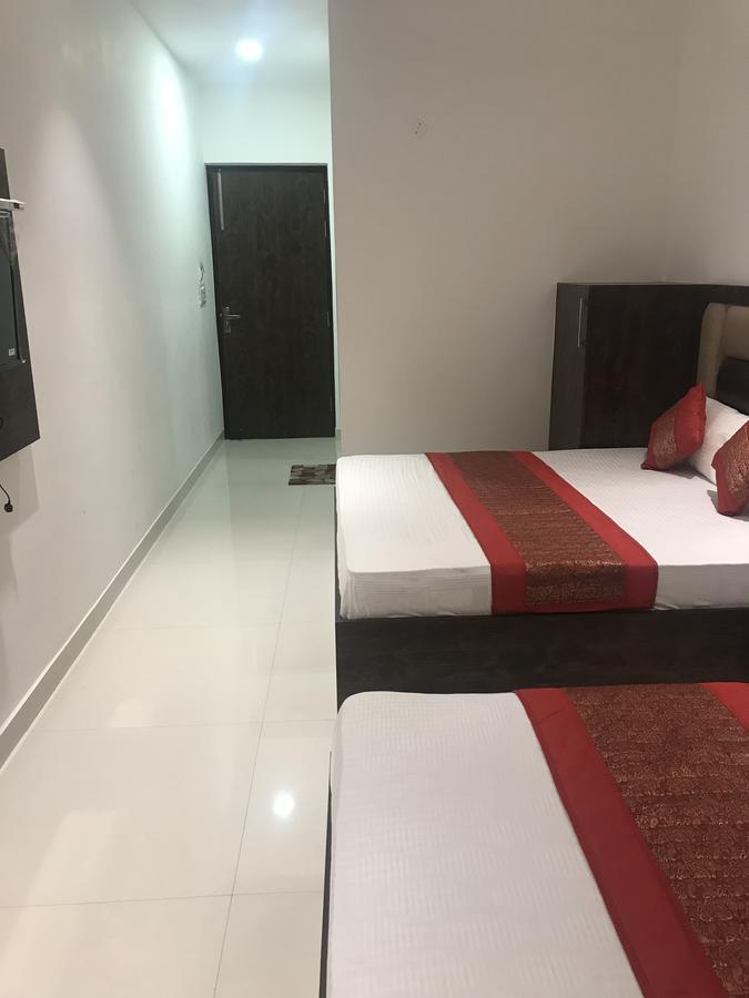 Hotel Sb Residency Amritsar Esterno foto